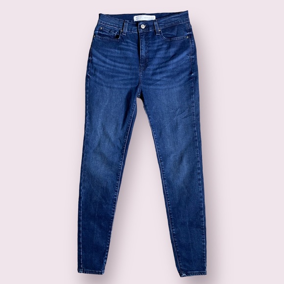 Levi’s Ultra High Rise Jegging - Picture 6 of 9